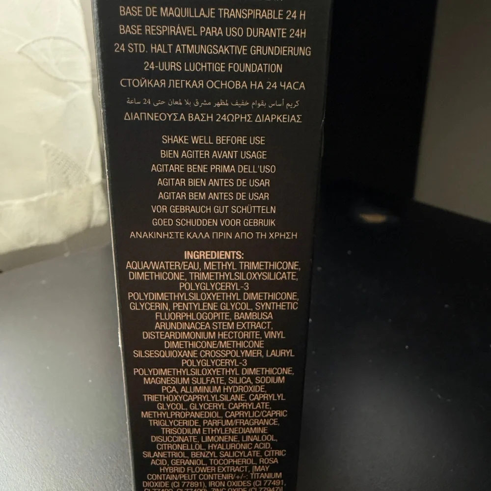 GUCCI 24 Hour Full Coverage Luminous Matte Finish Foundation Shade 132W